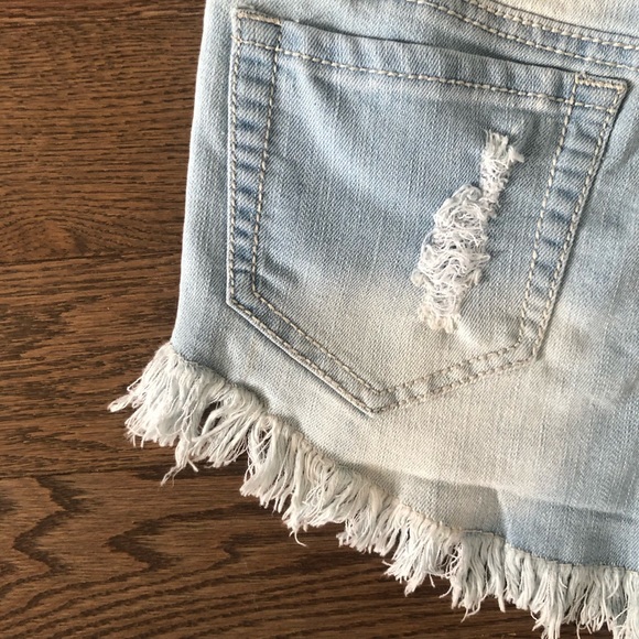 Denim High Waist Fringe Frayed Hem Festival Jean Shorts - Picture 6 of 7